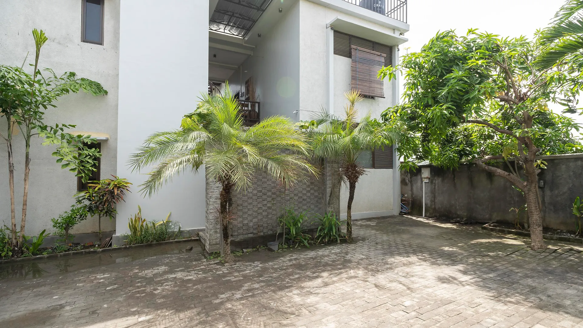 Oyo 2417 Panen House Hotel Bali Seminyak  Seminyak (Bali)